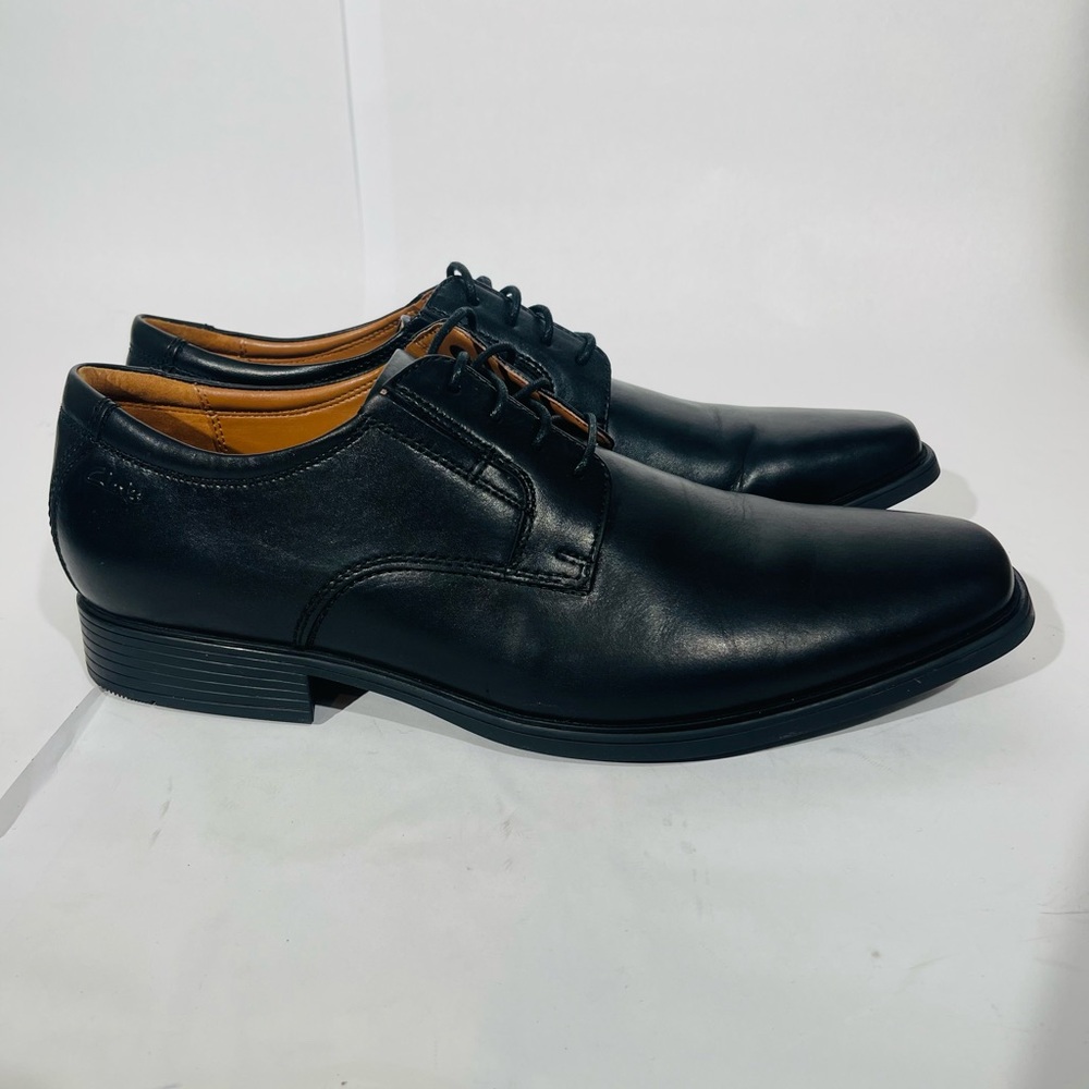 Clarks Tilden Plain Black Leather